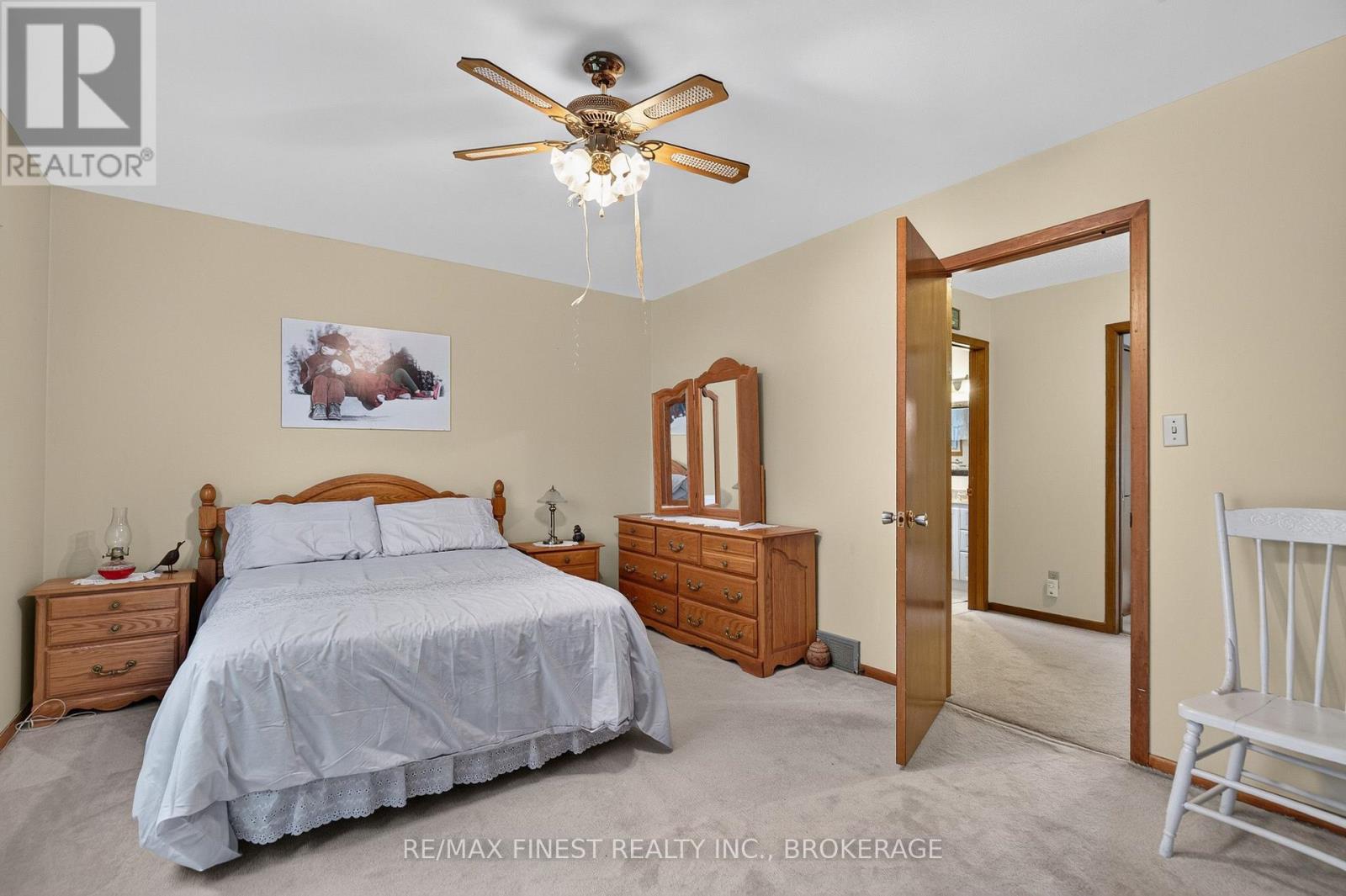 794 BUTTERNUT STREET - 30