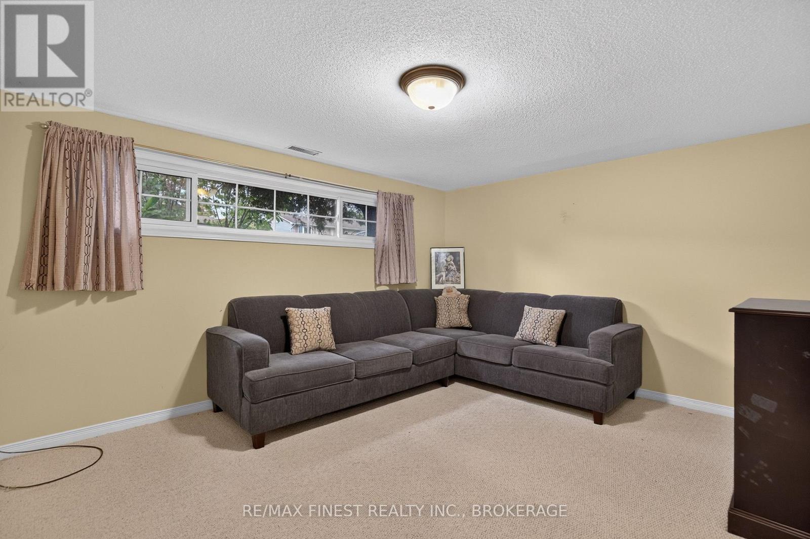 794 Butternut Street — photo 36