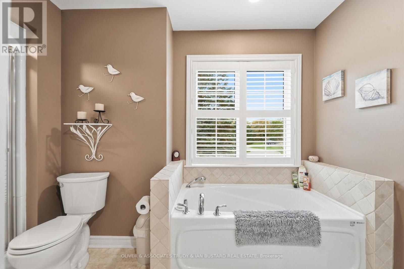 10075 Jennison Crescent — photo 23