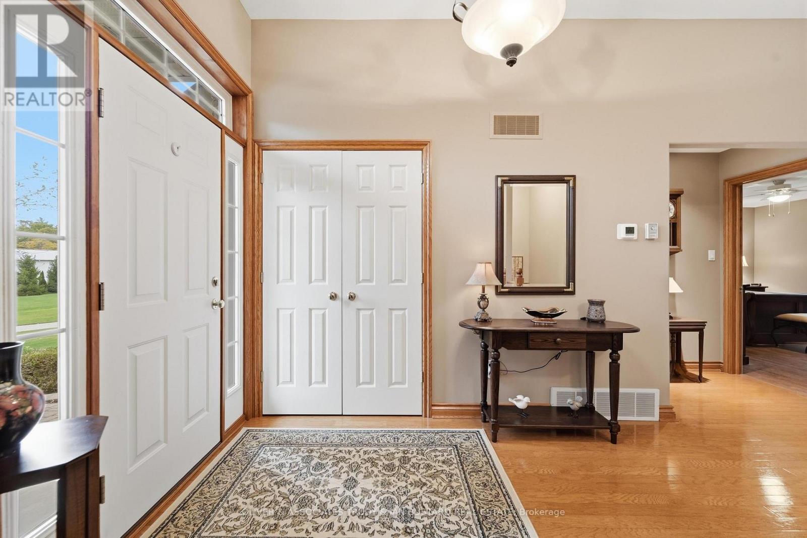10075 Jennison Crescent — photo 3