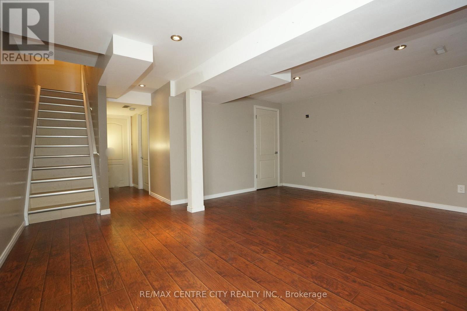 521 BLACKWATER PLACE - 20