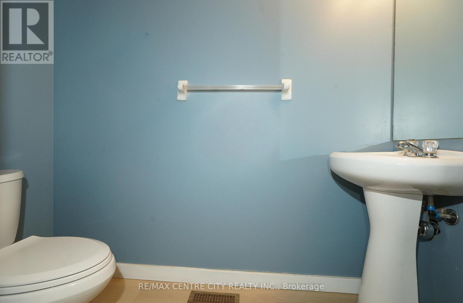 521 BLACKWATER PLACE - 22