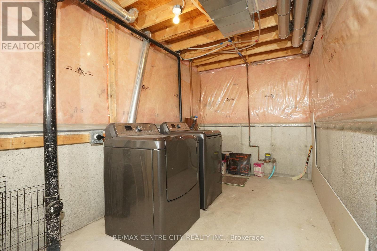 521 BLACKWATER PLACE - 23