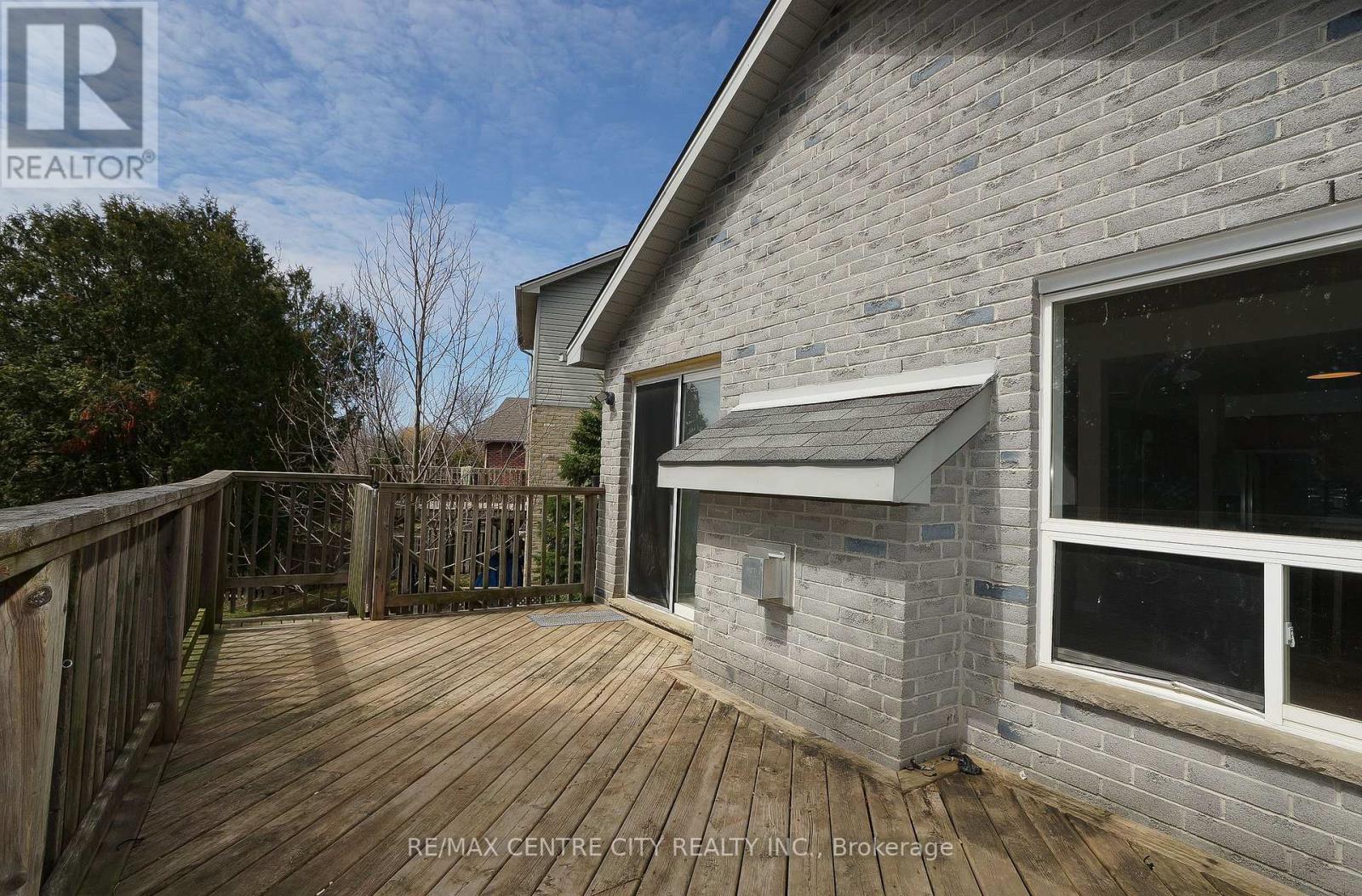 521 BLACKWATER PLACE - 27