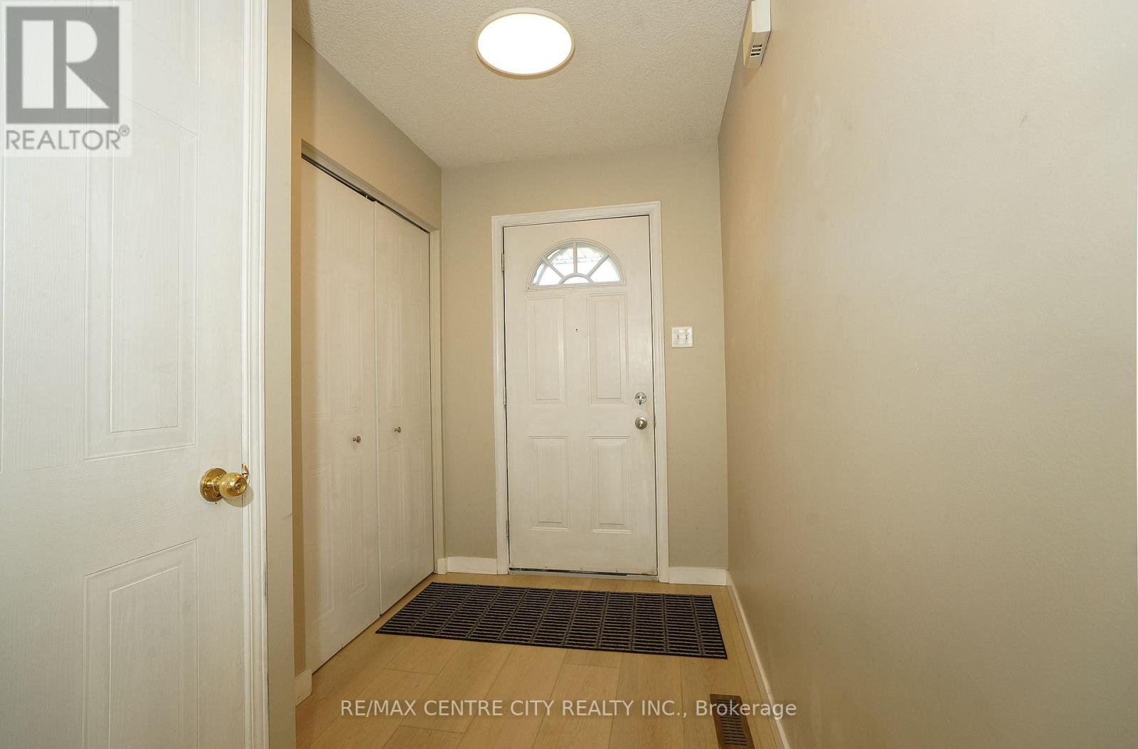 521 BLACKWATER PLACE - 3