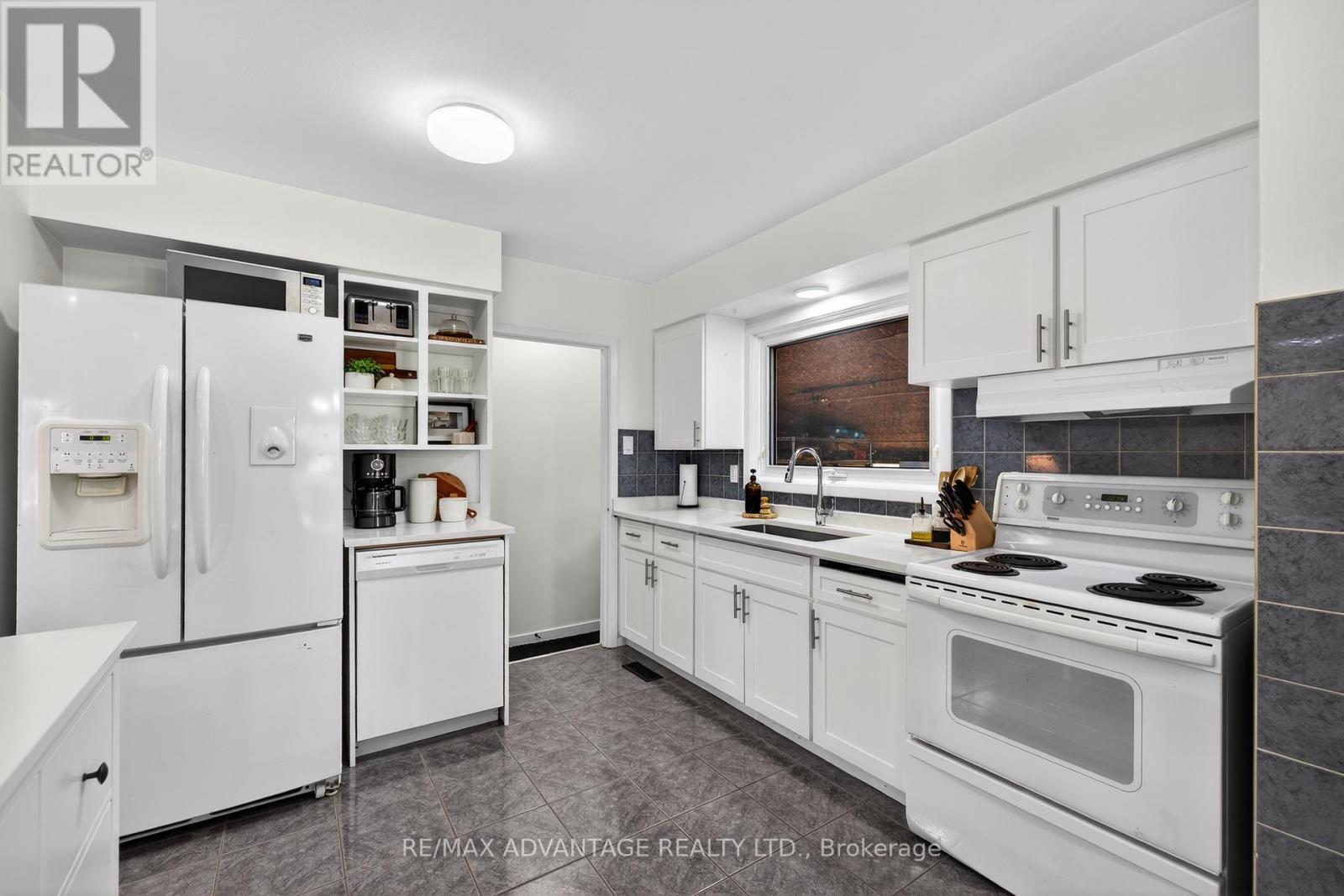 60 Wexford Avenue — photo 11