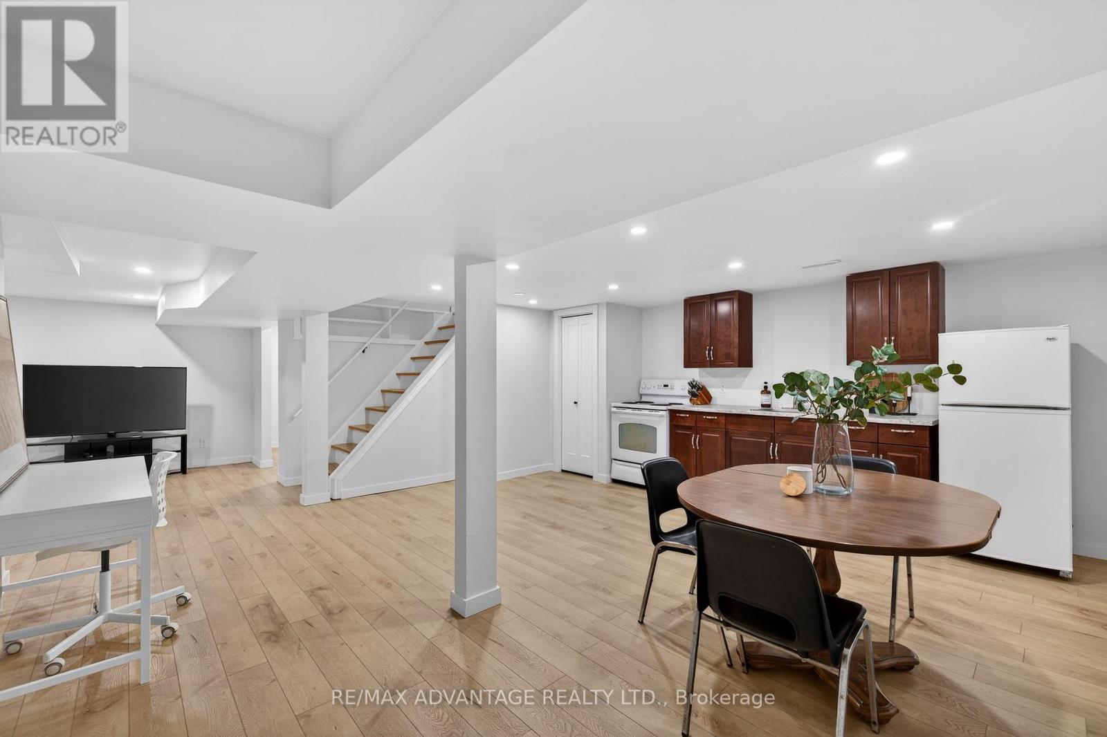 60 Wexford Avenue — photo 24
