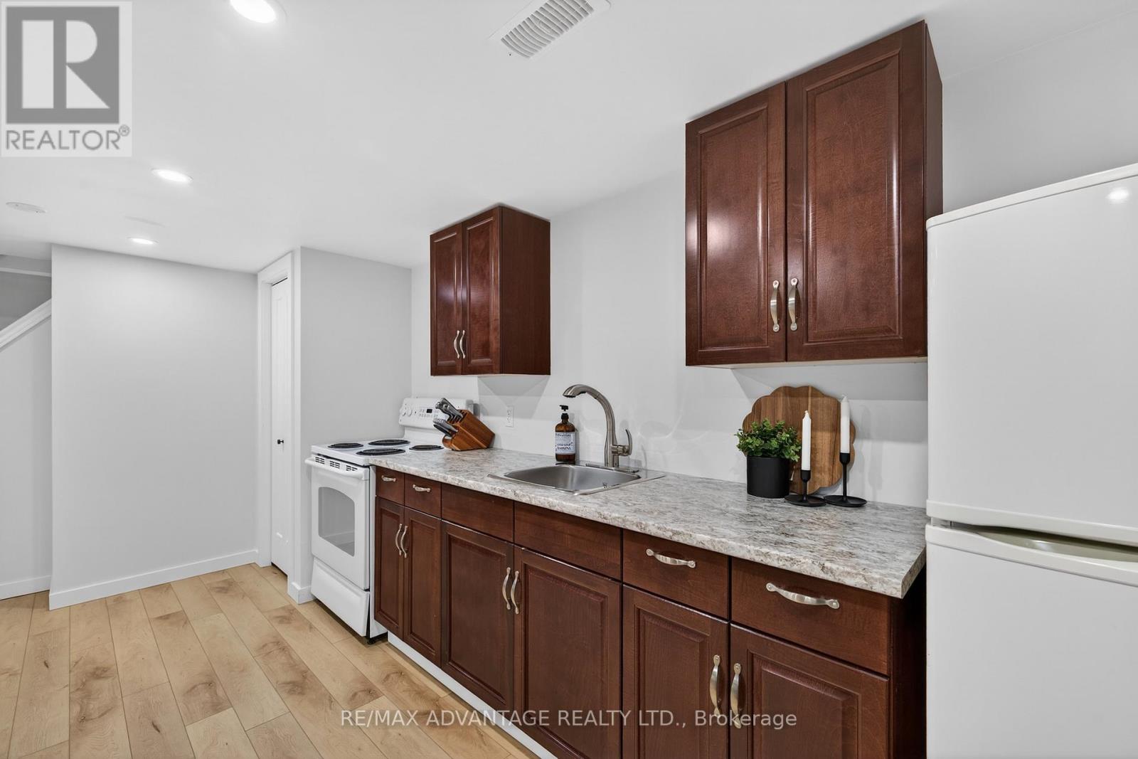 60 Wexford Avenue — photo 25