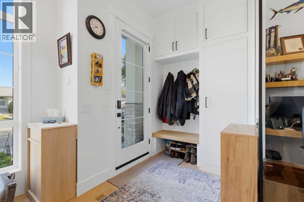 2019 21 Avenue NW - photo 4