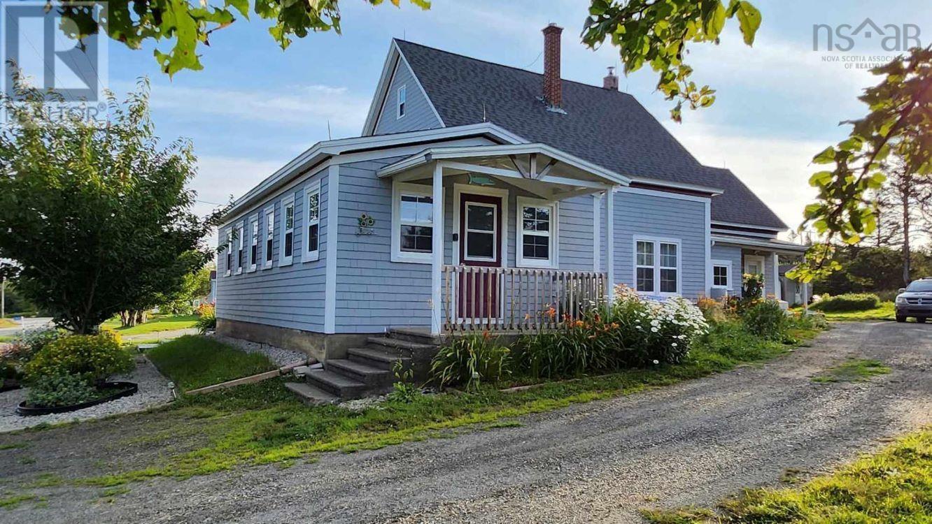 860 Highway 3 - 3