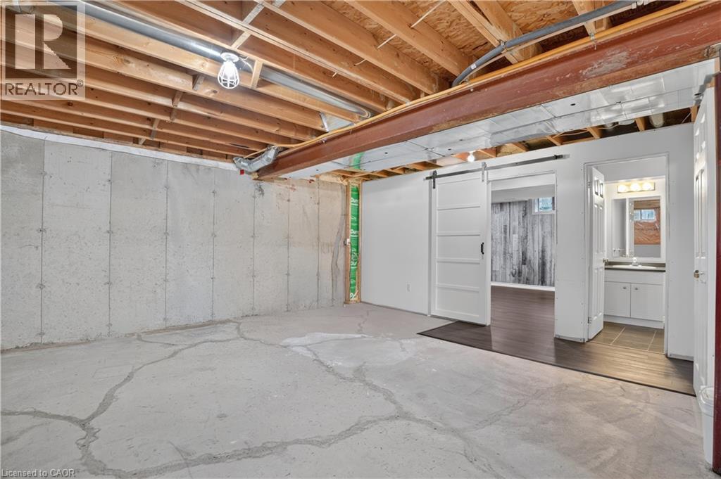 10 Pattison Place — photo 40