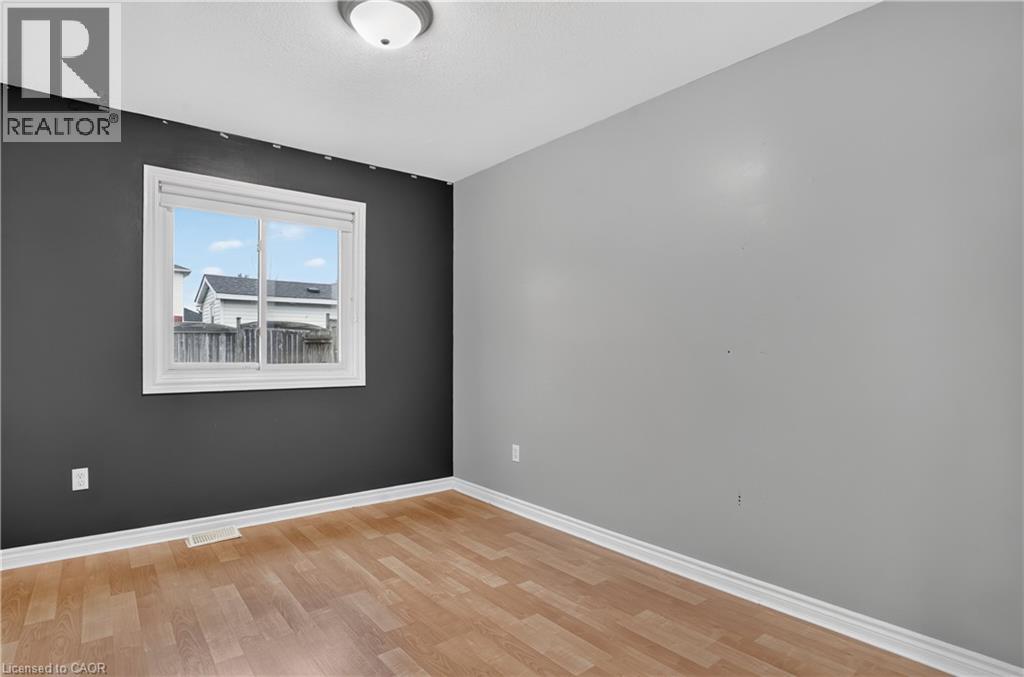 10 Pattison Place — photo 34