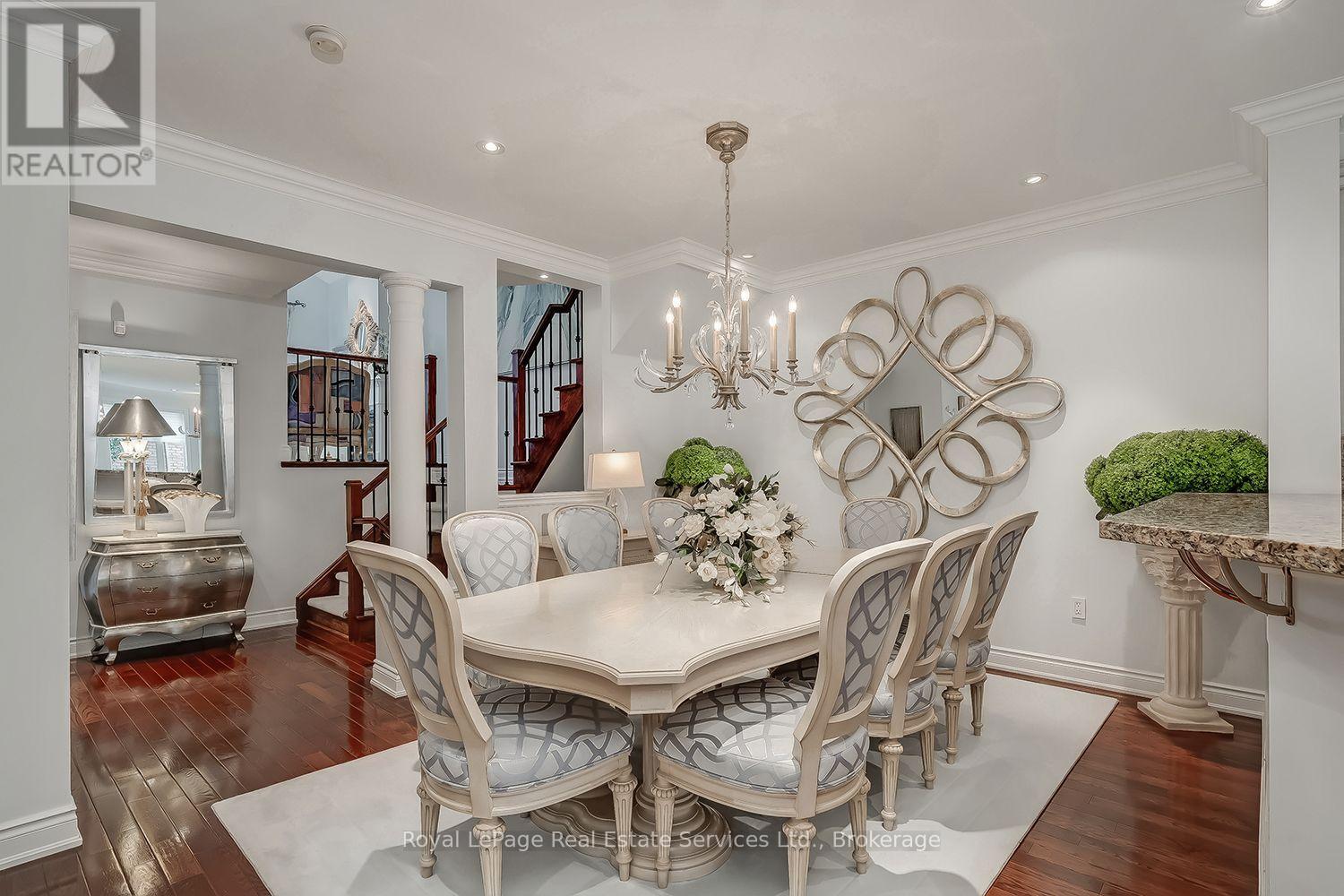 207 Tawny Crescent — photo 4