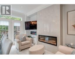207 Tawny Crescent, Oakville, ON L6L6T4 Photo 12