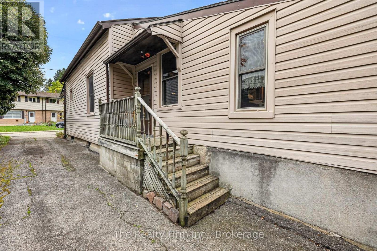 741 Nelson Street — photo 39