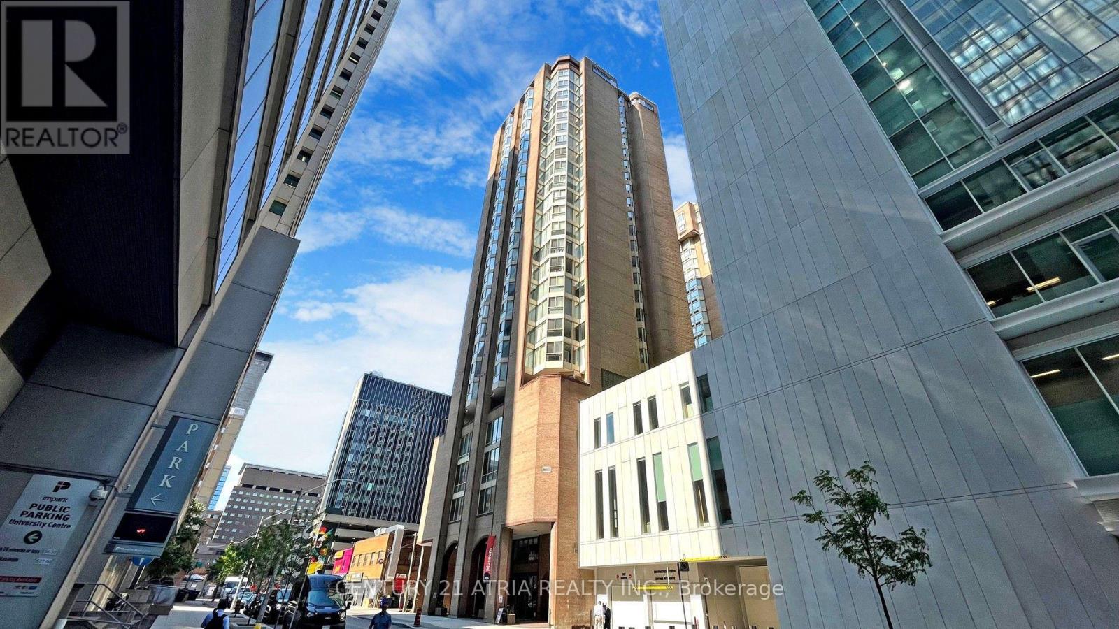 55 Centre Avenue — photo 19