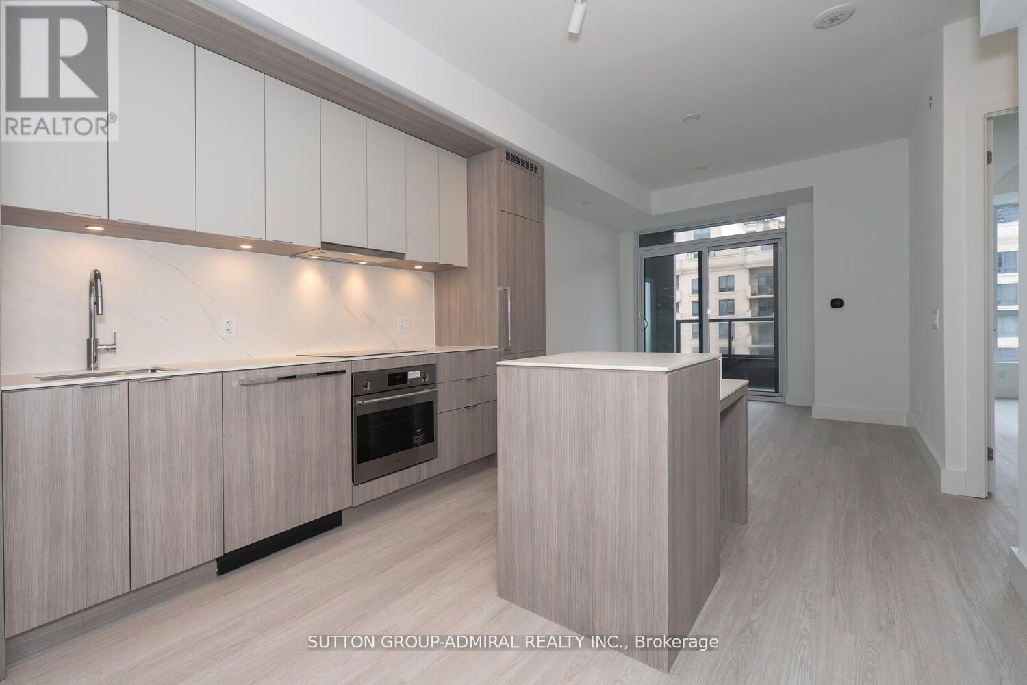 6 Greenbriar Road — photo 2