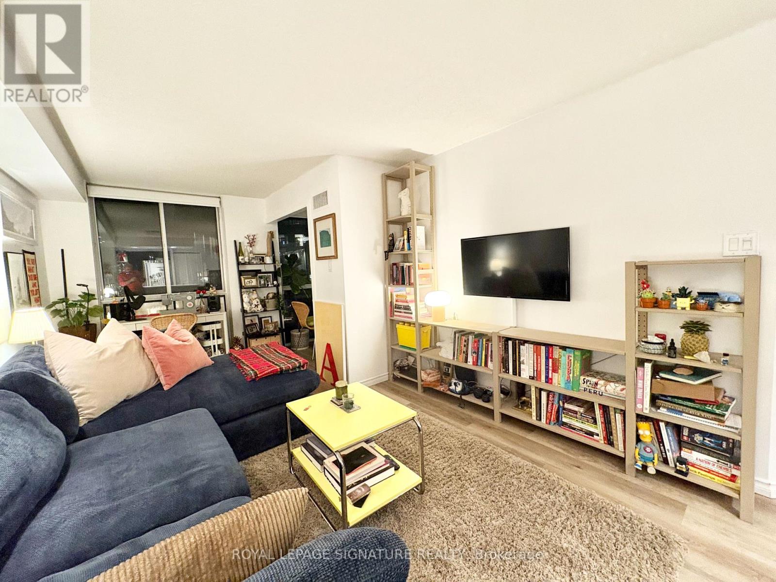 801 King Street West — photo 3