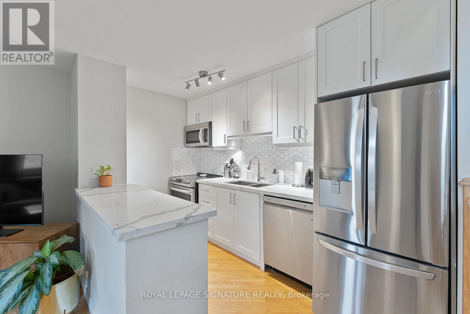 359 Albany Avenue — photo 11