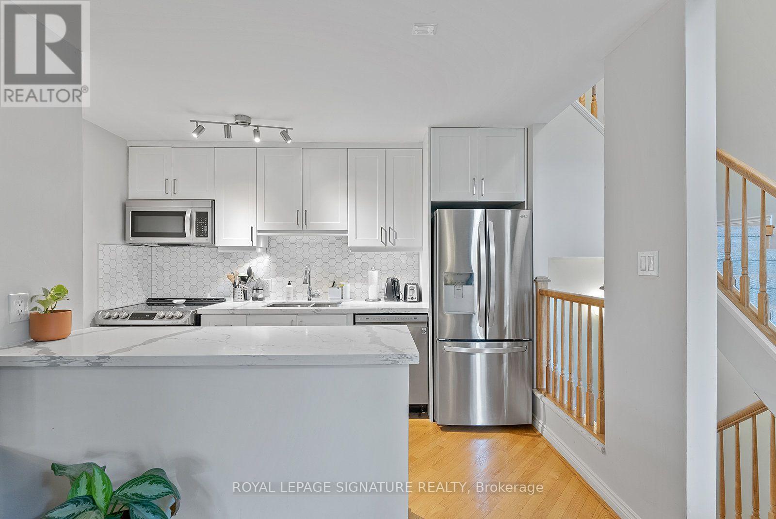 359 Albany Avenue — photo 13