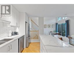 2 - 359 Albany Avenue, Toronto, ON M5R3E2 Photo 15