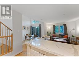 2 - 359 Albany Avenue, Toronto, ON M5R3E2 Photo 16