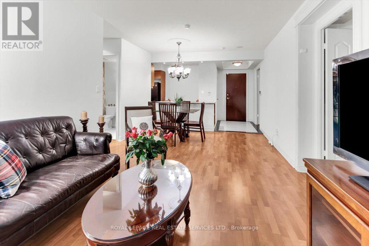 317- 28 William Carson Crescent, Toronto, ON photo 8