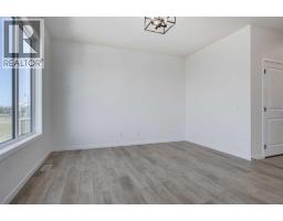 390 Ellen Park, Crossfield, AB T0M0S0 Photo 15