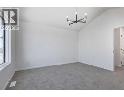 390 Ellen Park, Crossfield, AB T0M0S0 Photo 30