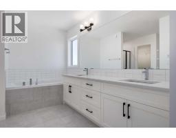 390 Ellen Park, Crossfield, AB T0M0S0 Photo 31