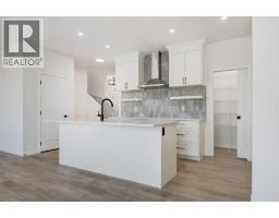 5pc Bathroom - 390 Ellen Park, Crossfield, AB T0M0S0 Photo 7