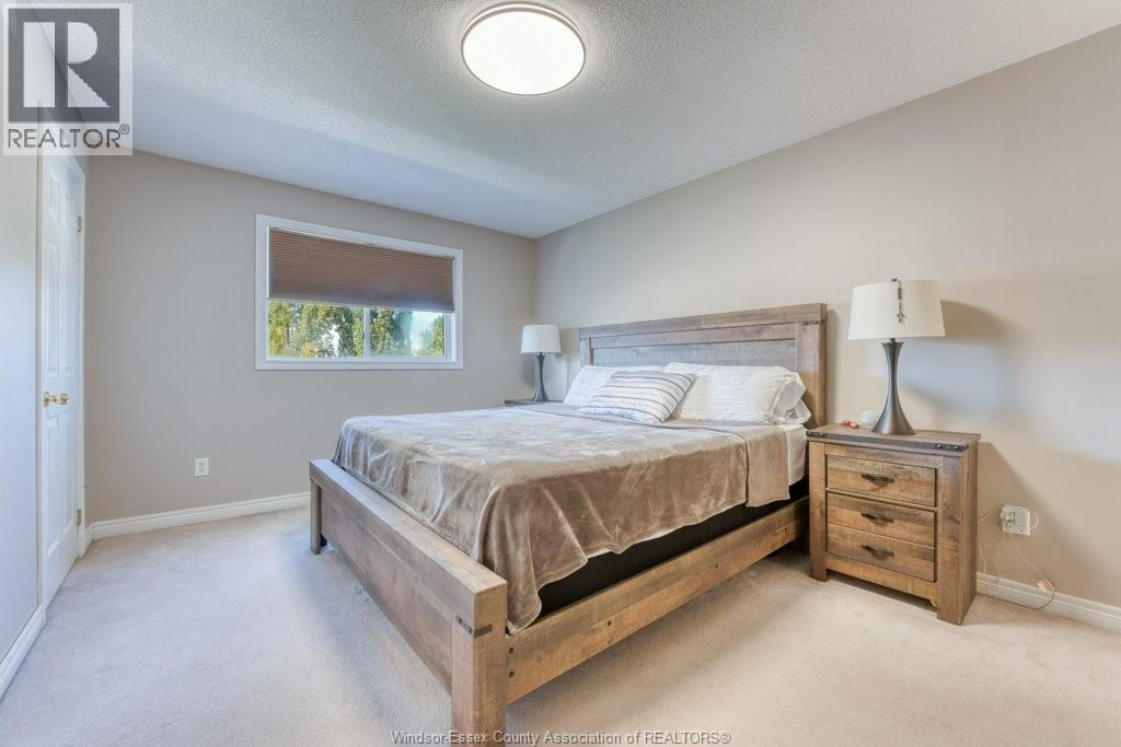 1589 Heatherglen Drive — photo 13