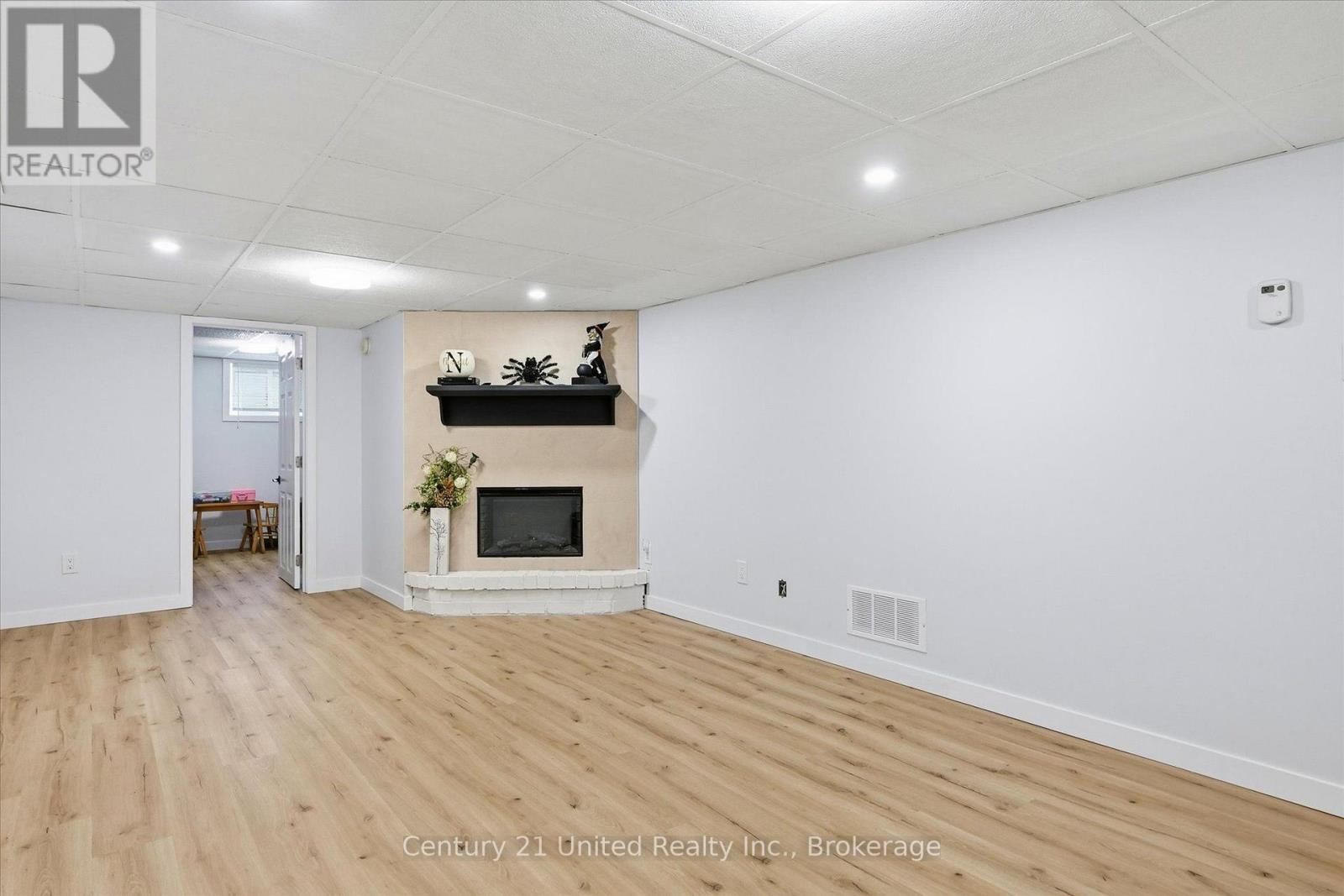 151 ELIZABETH AVENUE - 31