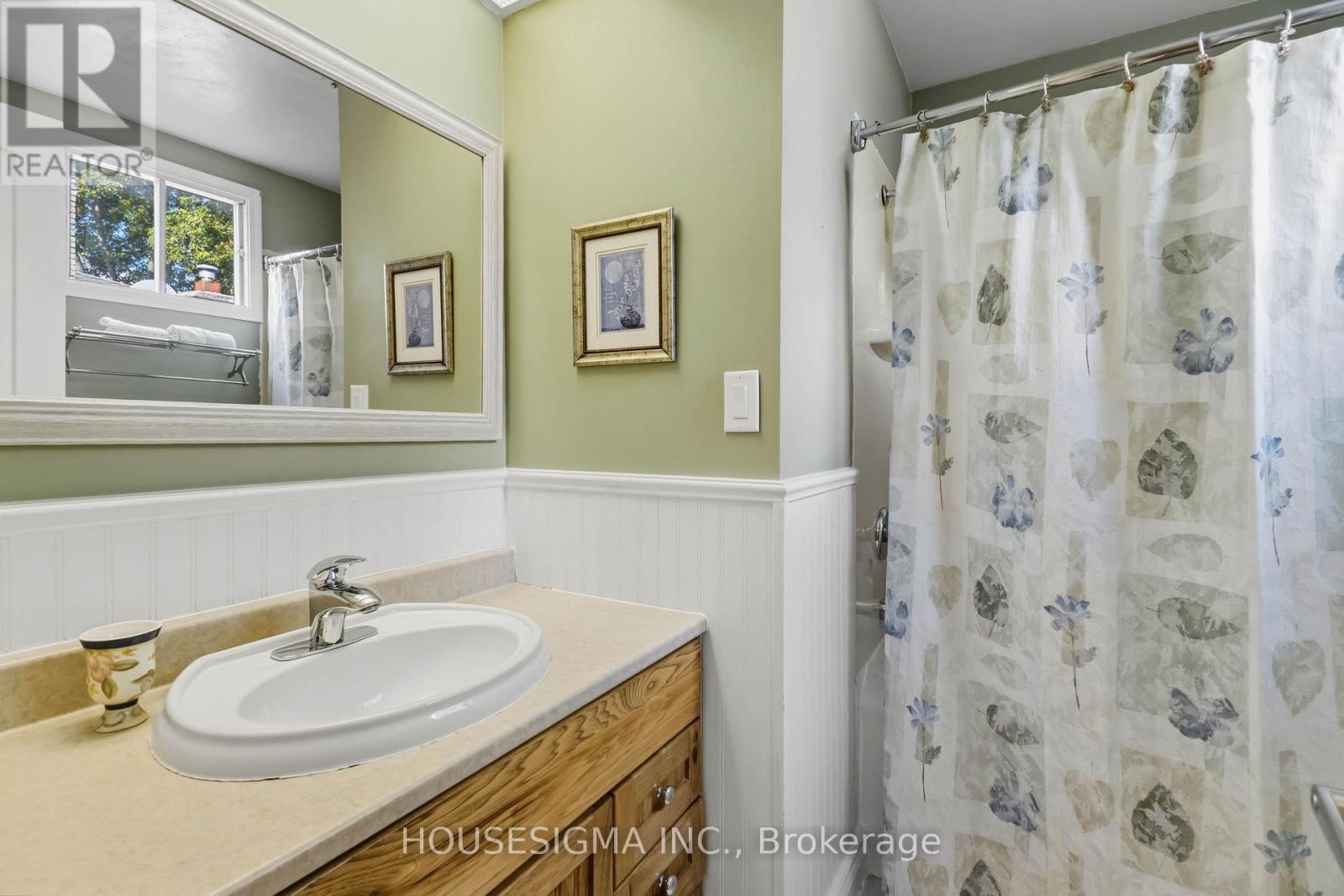 711 Butler Avenue — photo 25