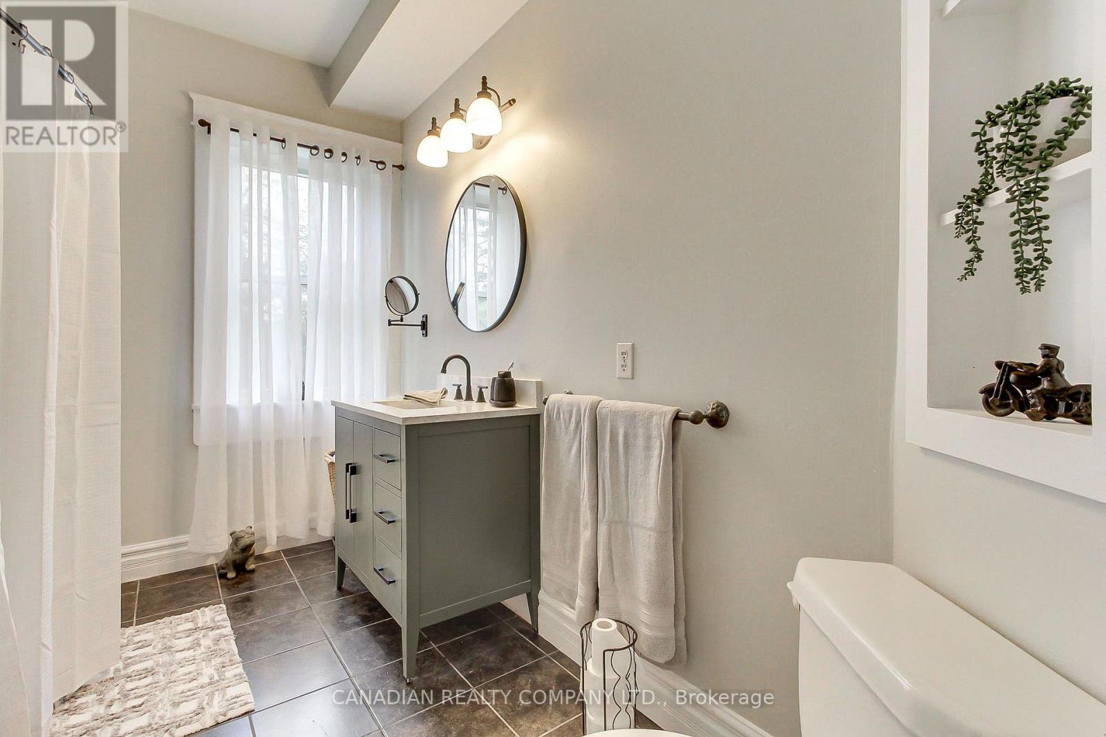 59 Johnston Street, Georgina, ON photo 17