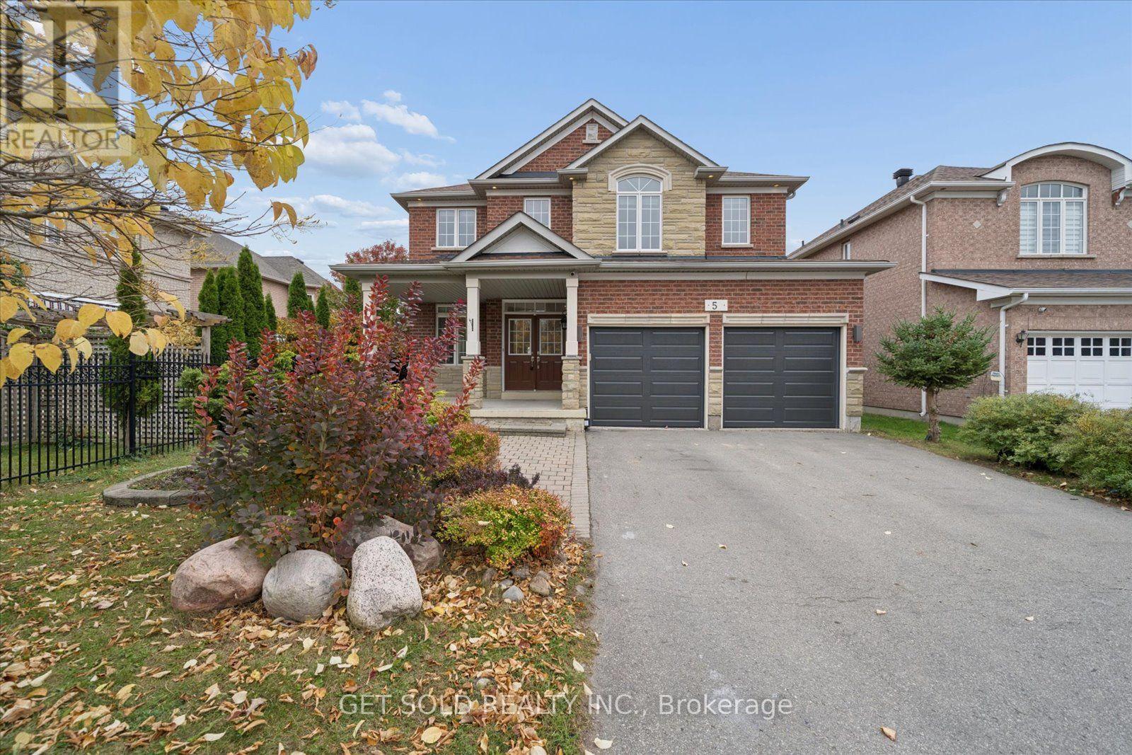 5 Ravine Edge Drive, Richmond Hill, ON photo 2