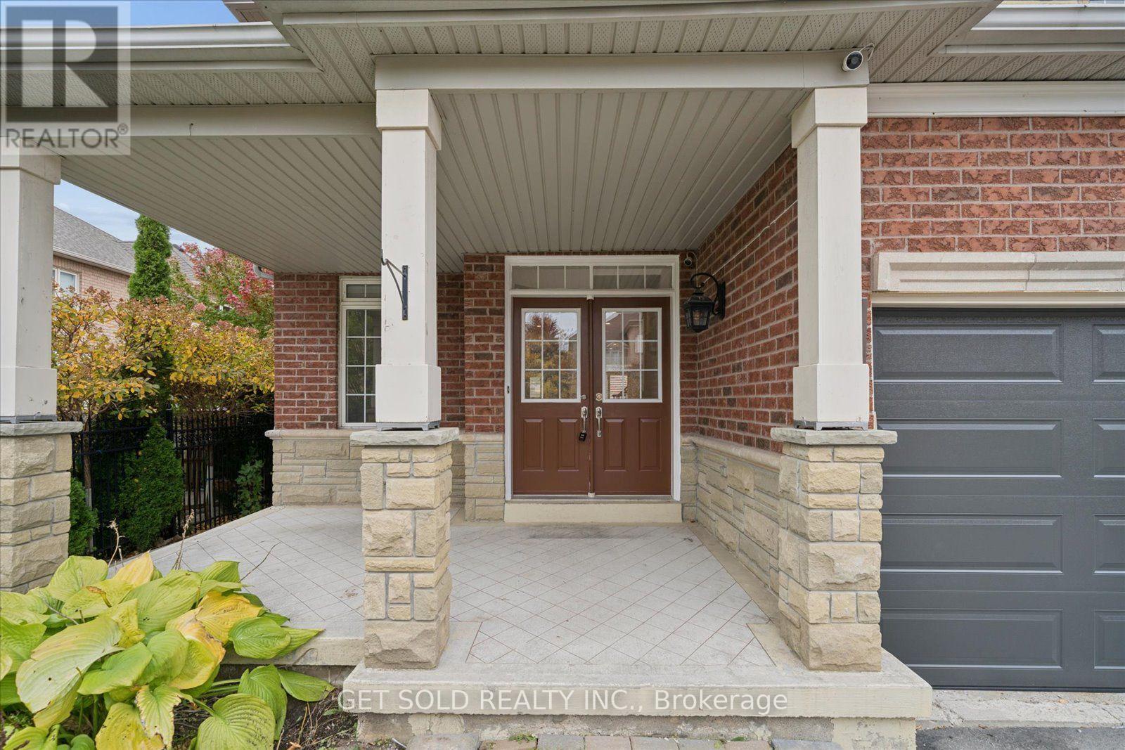 5 Ravine Edge Drive, Richmond Hill, ON photo 5