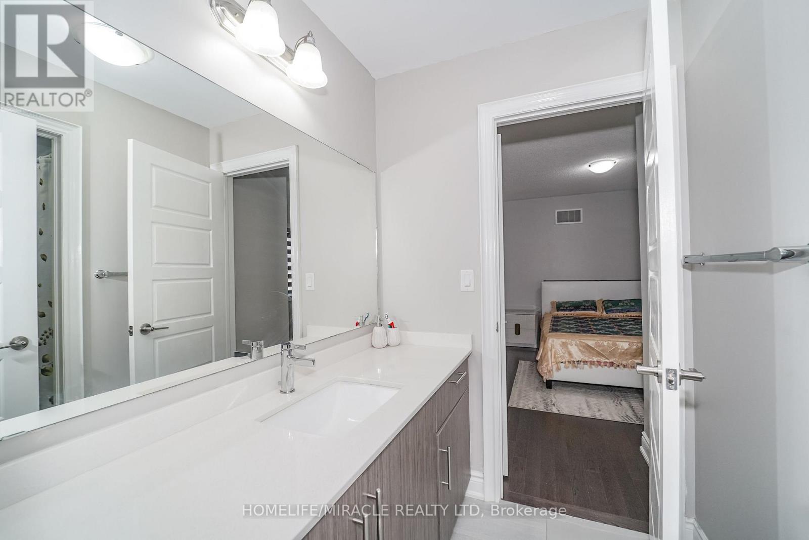 95 Scarlet Way, Bradford West Gwillimbury, ON photo 25