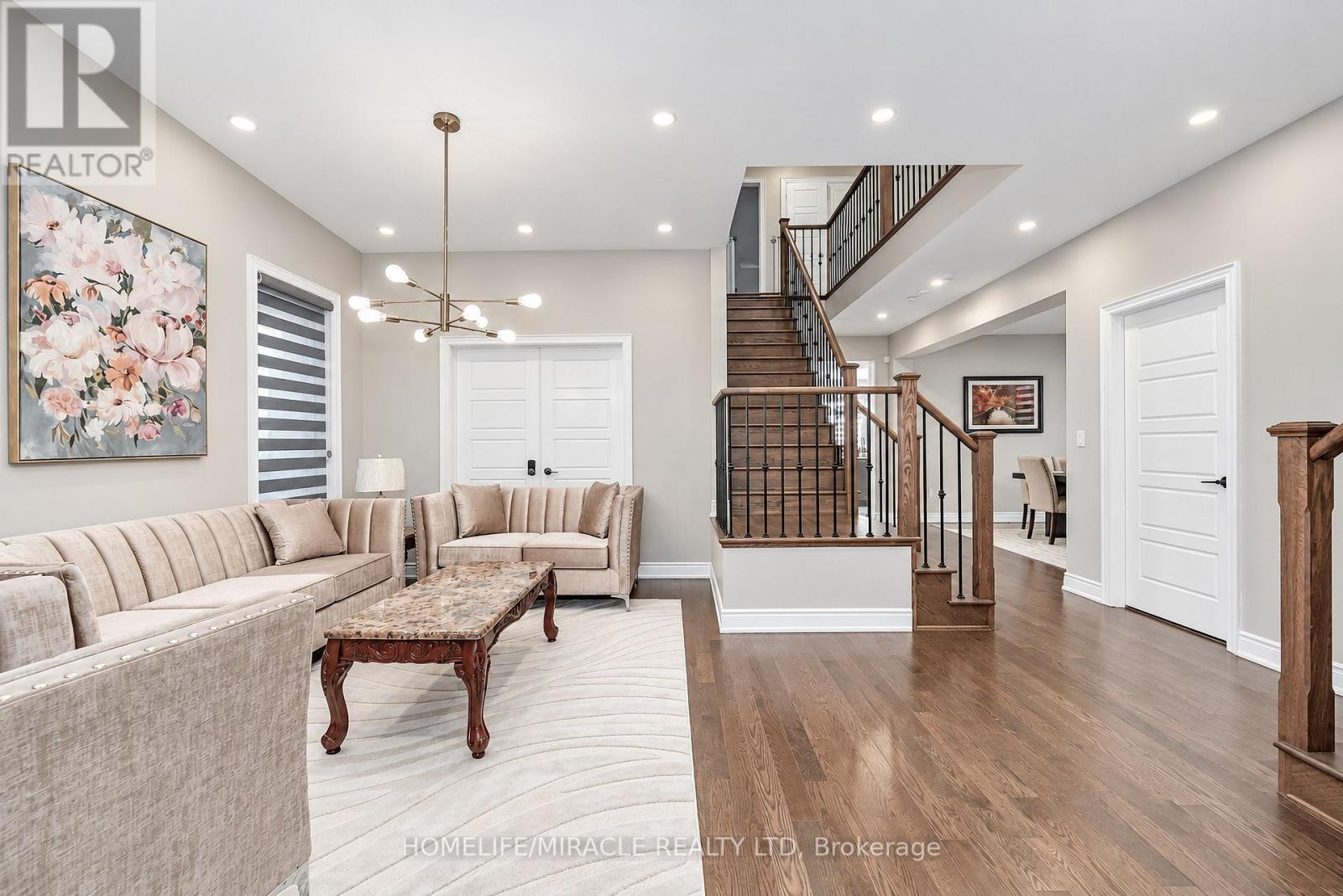 95 Scarlet Way, Bradford West Gwillimbury, ON photo 6