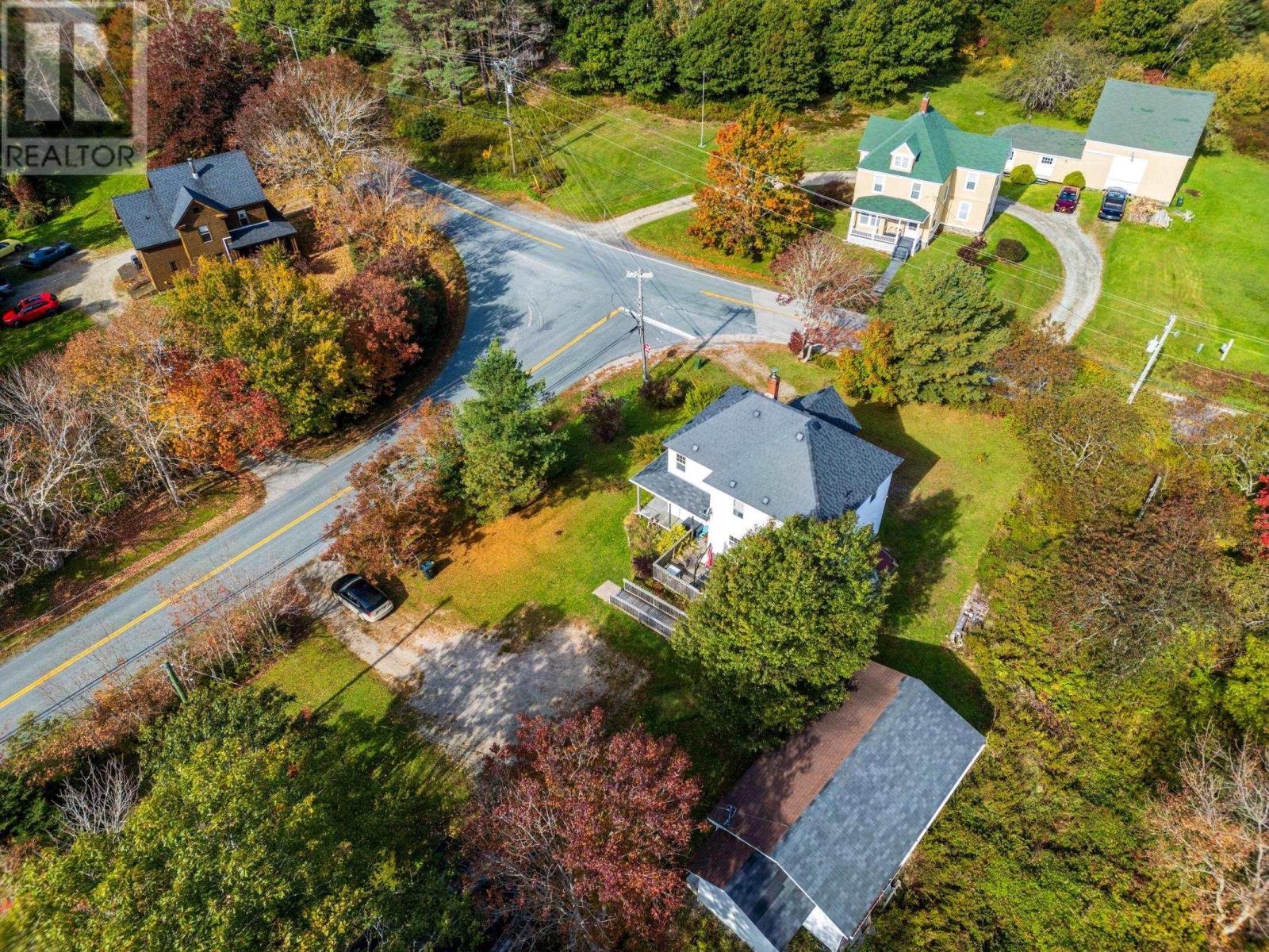 1 Belleville Road - 24
