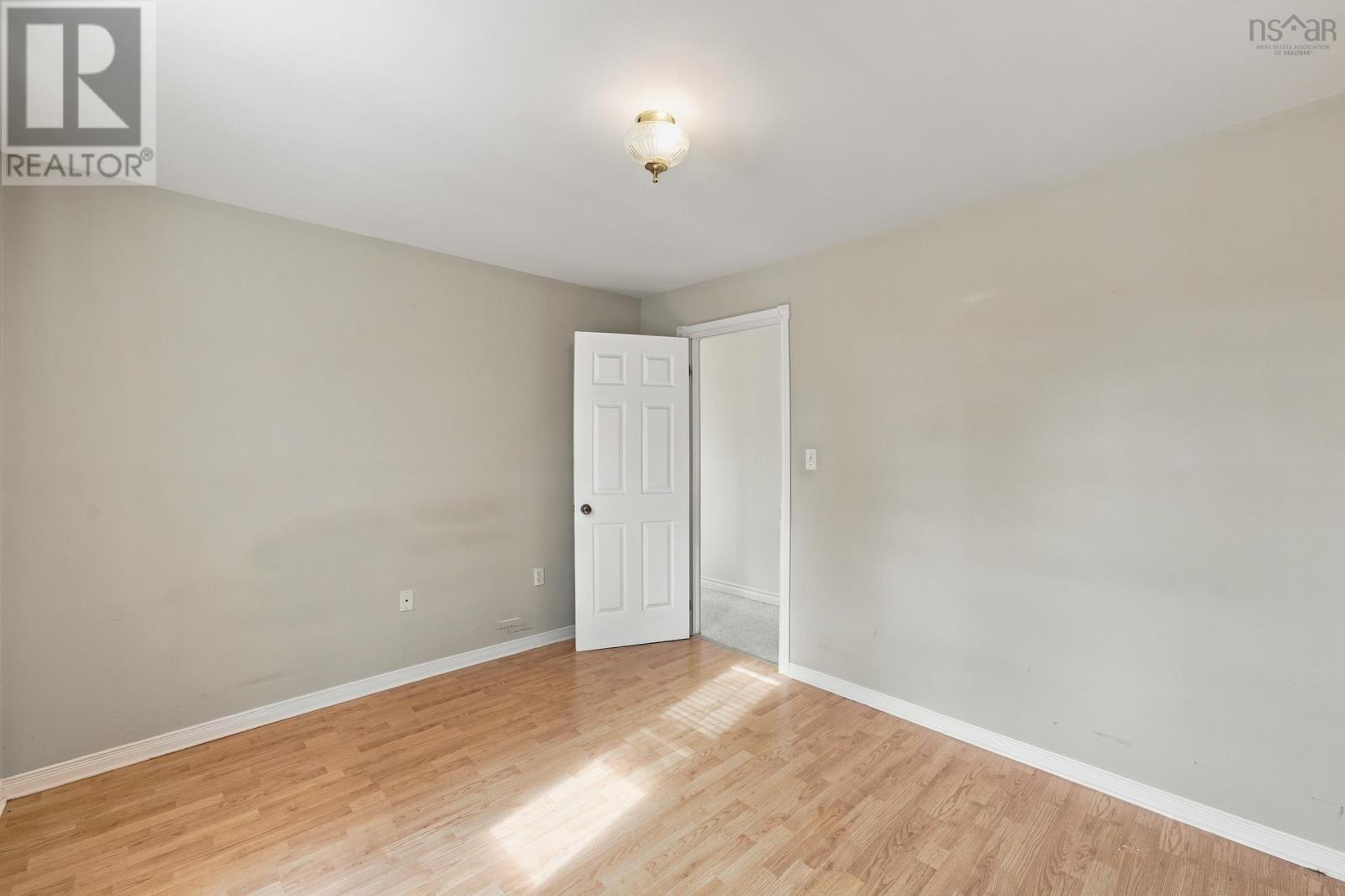 1 Belleville Road - 47