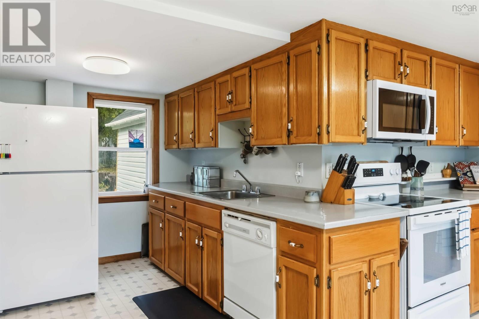 230 Rocknotch Road - 16
