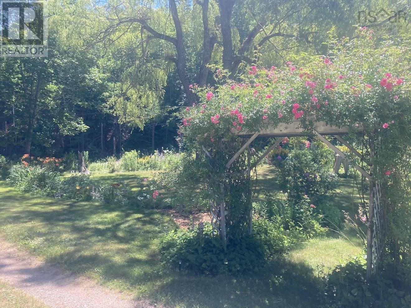 230 Rocknotch Road - 44