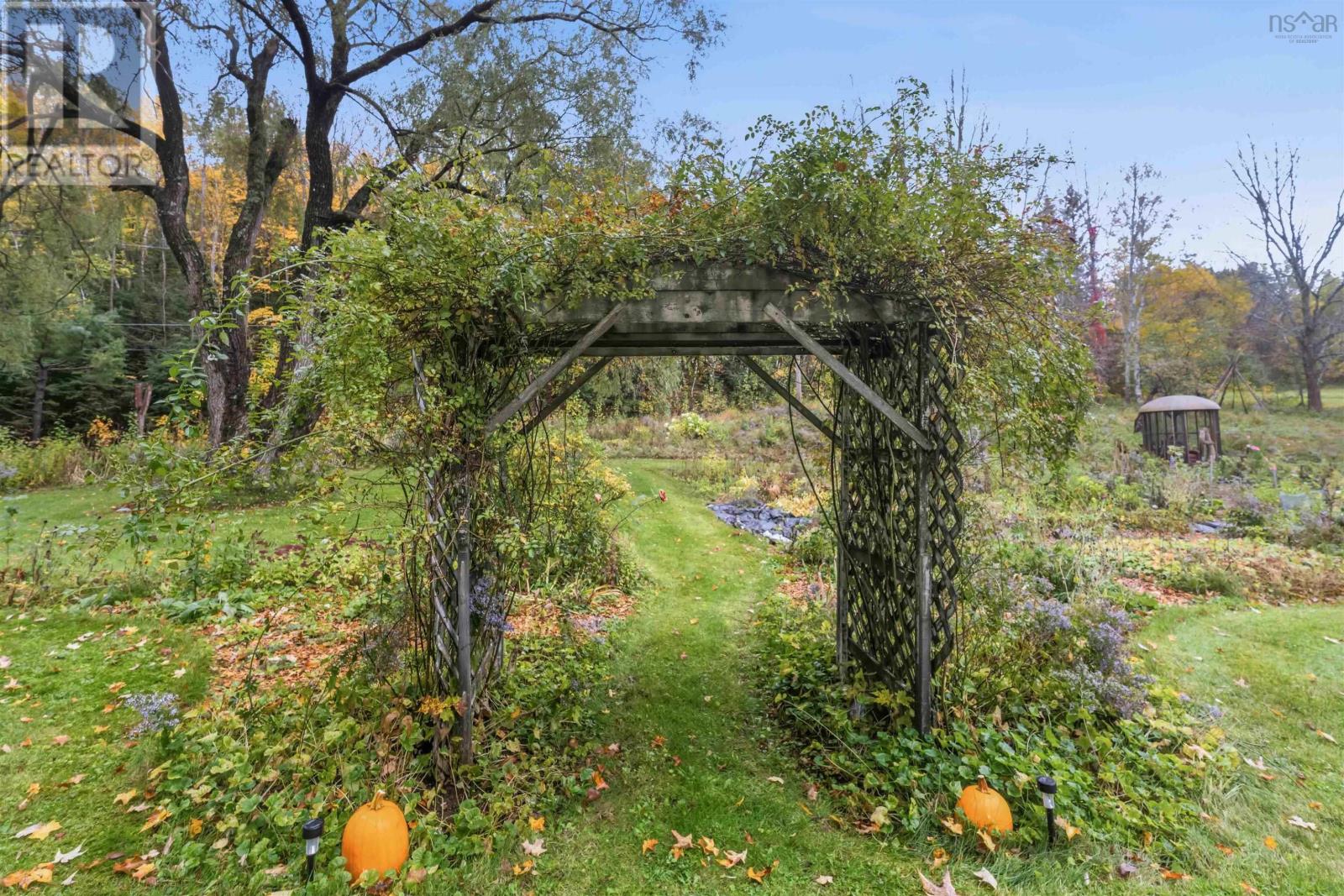 230 Rocknotch Road - 41