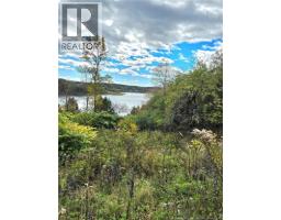 372 Highland Road, photo 2