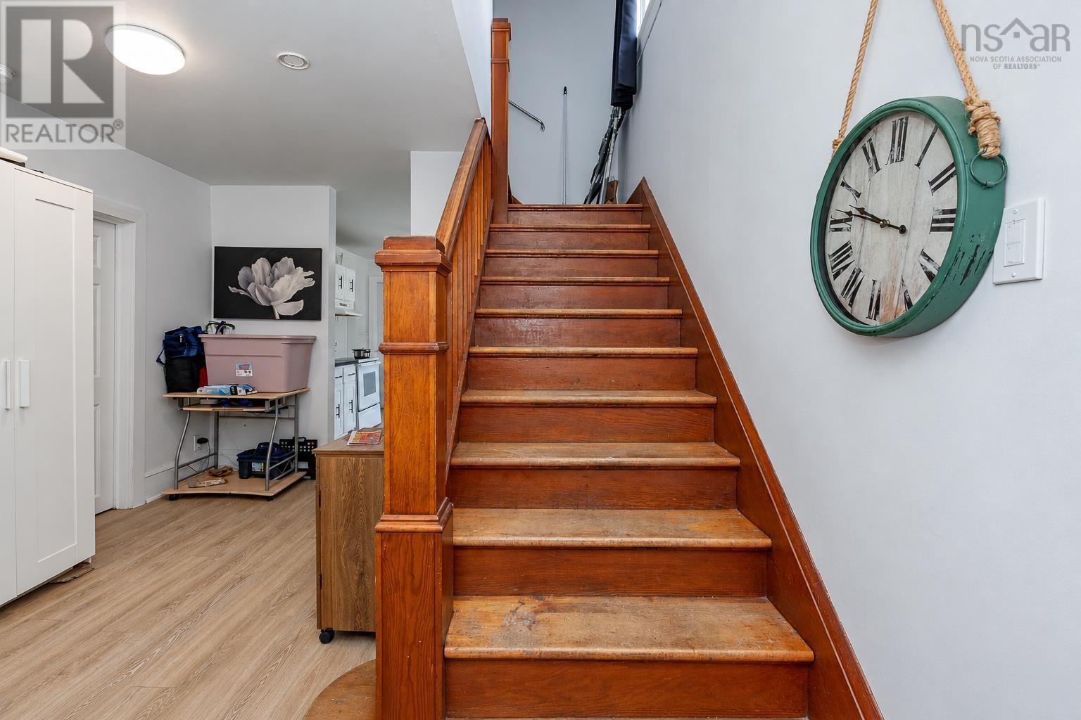 201 Vulcan Avenue - 10
