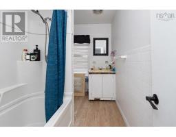 201 Vulcan Avenue, Sydney, NS B1P5X1 Photo 23