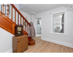 201 Vulcan Avenue, Sydney, NS B1P5X1 Photo 12