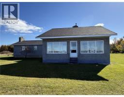 Kitchen/Dining room - 4595 Route 113, Haut Lameque, NB E8T3L5 Photo 10