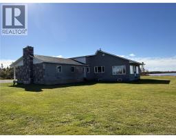 Bath (# pieces 1-6) - 4595 Route 113, Haut Lameque, NB E8T3L5 Photo 9